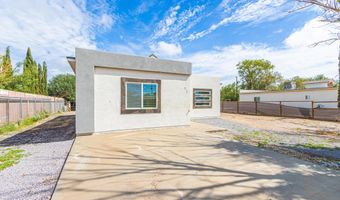 415 Valle Los Nogales Dr, Socorro, TX 79927