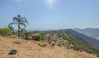 15718 Creek Hills Rd, El Cajon, CA 92021