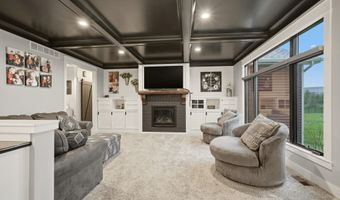 5587 Deer Hollow Rd, Auburn, IN 46706