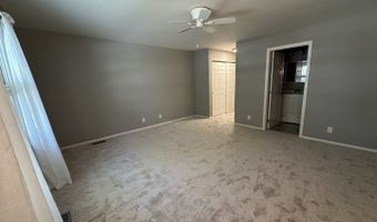 660 Juniper Cir, Algonquin, IL 60102