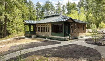 389 Castle Island Rd, Belgrade, ME 04917