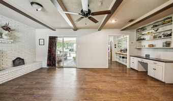 403 N Baugh St, Alvarado, TX 76009