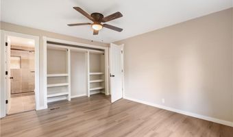 16 Amesbury Ln, Bella Vista, AR 72715