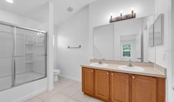 870 ASHWORTH OVERLOOK Dr A, Apopka, FL 32712