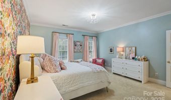 3605 Hampton Manor Dr, Charlotte, NC 28226
