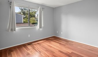 6356 11TH Rd N, Arlington, VA 22205