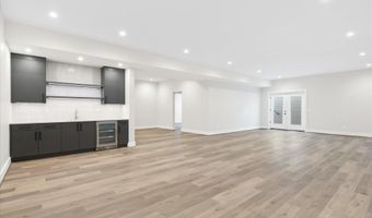 2929 N GREENCASTLE St, Arlington, VA 22207