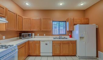 1909 Girard Blvd NE, Albuquerque, NM 87106