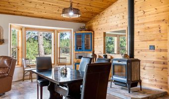 2 CR N2261, Alpine, AZ 85920