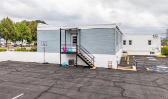 525 7th St, Altavista, VA 24517