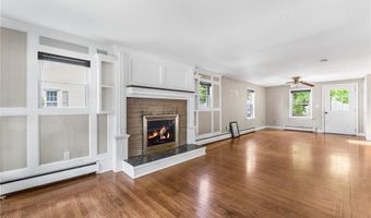 65 Redland Ave, East Providence, RI 02916