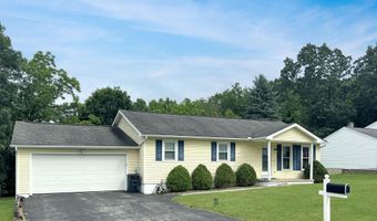 1647 Saint Francis Ln, Altoona, PA 16602