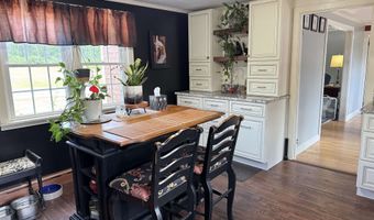7 Garney Rd, Brookfield, NH 03872
