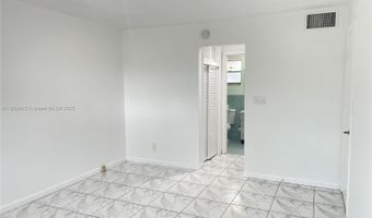 20201 NE 29th Ct D221, Aventura, FL 33180