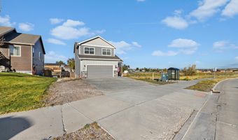 2944 Central Dr, Casper, WY 82604
