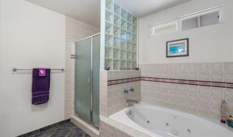 333 Puumakani Pl, Kahului, HI 96732