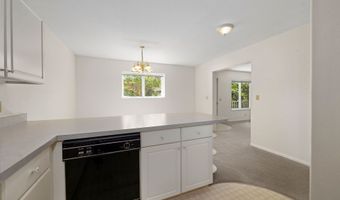 285 WALDORF Pl, Astoria, OR 97103
