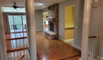 10458 Harmony Hills Dr, Aurora, IN 47001