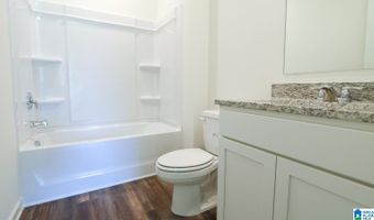 305 CREEK BEND Ln, Alabaster, AL 35007