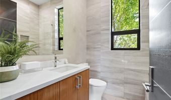 17917 Valley Vista Blvd, Encino, CA 91316