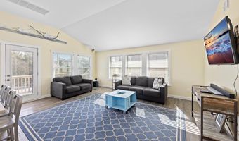 21 E 9th St, Barnegat Light, NJ 08006