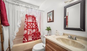 4336 HAKUAINA Rd, Anahola, HI 96703