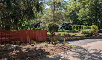 12 S Shore Ave, Beverly Shores, IN 46301