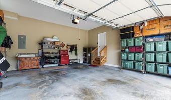 15 Quail Hollow Dr, Arden, NC 28704