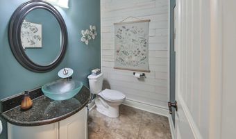 82 LAKEPOINTE Cv, Atoka, TN 38004