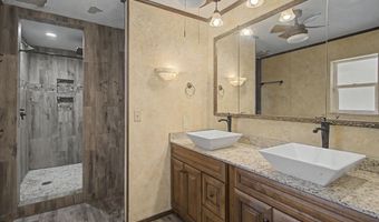 2186 Atkinson Rd, Biloxi, MS 39531