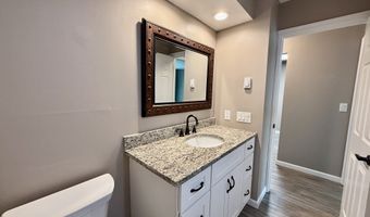 2 A Jeanette St 7, Danbury, CT 06811