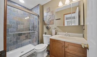 1993 Charmingfare St, Columbus, OH 43228