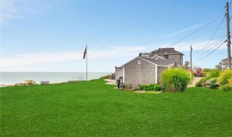 10 Calef Ave, Narragansett, RI 02882