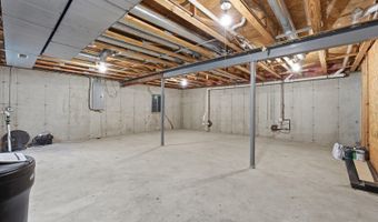 1 Regal Ct, Algonquin, IL 60102