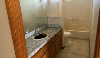 22764 Powhatan Rd, Apple Valley, CA 92308