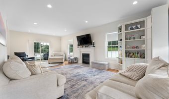 79 Todds Hill Rd, Branford, CT 06405