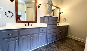 358 W SHORE Dr, Alexandria, LA 71303
