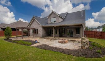 7725 S Shoreline Blvd, Benton, AR 72019