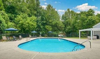 1905 Broadwell Oaks Dr, Alpharetta, GA 30004