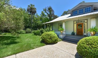 160 Ave C, Apalachicola, FL 32320