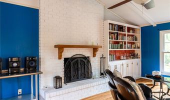 140 Rollingwood Dr, Athens, GA 30605
