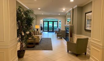 24701 BYRNE MEADOW Sq 200, Aldie, VA 20105