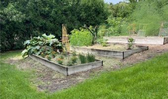 319 Garden Rd, Albert Lea, MN 56007