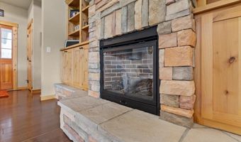 50 Bellflower Ct, Blanchard, ID 83804
