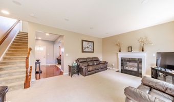 5825 Somerset Blvd E, Bargersville, IN 46106