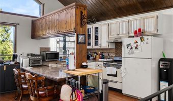 24333 Horst Dr, Crestline, CA 92325