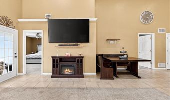 520 E 2nd St, Adrian, MO 64720