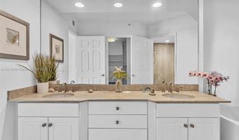 3370 Hidden Bay Dr 1002, Aventura, FL 33180