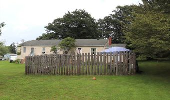 19 Vincent St, Middletown, RI 02842