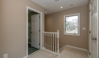 39 Neillian St 39, Bedford, MA 01730